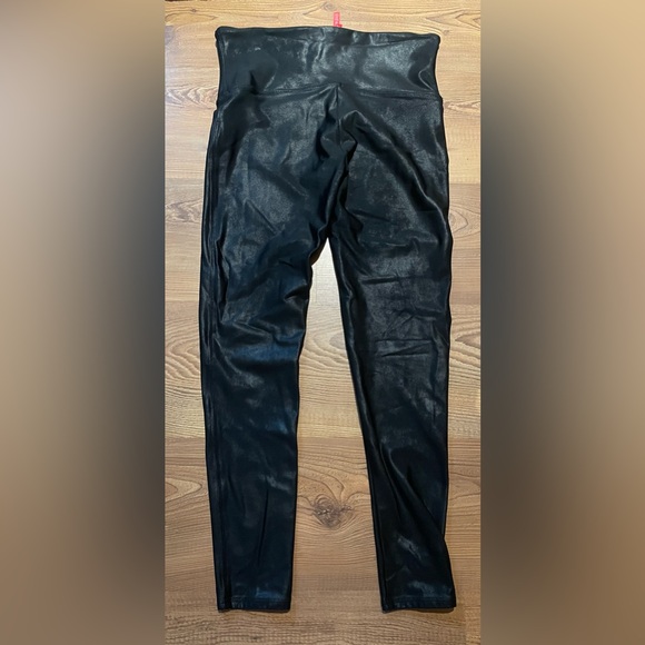 Spanx Faux Leather Leggings size XL Petite - Picture 2 of 9